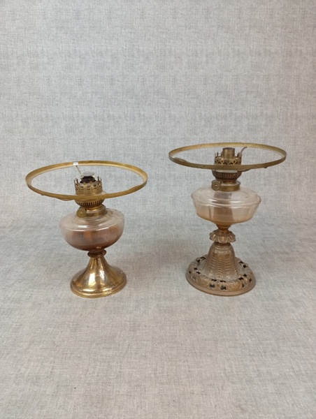 2 Fotogenlampor. Renoveringsobjekt.