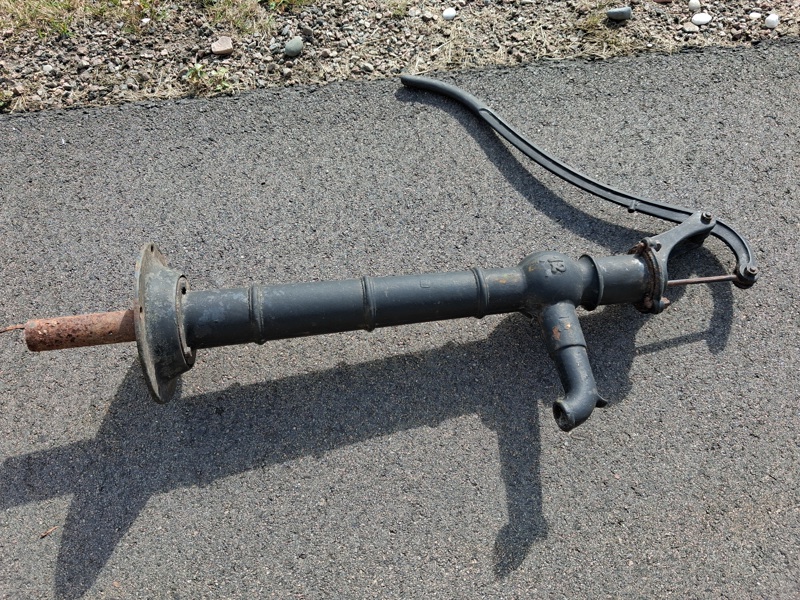 Trädgårdspump till brunn, Vattenpump, gjutjärn. AHG.