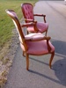 2 Karmstolar. Rokoko-stil, rosa nyans.