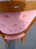 2 Karmstolar. Rokoko-stil, rosa nyans.