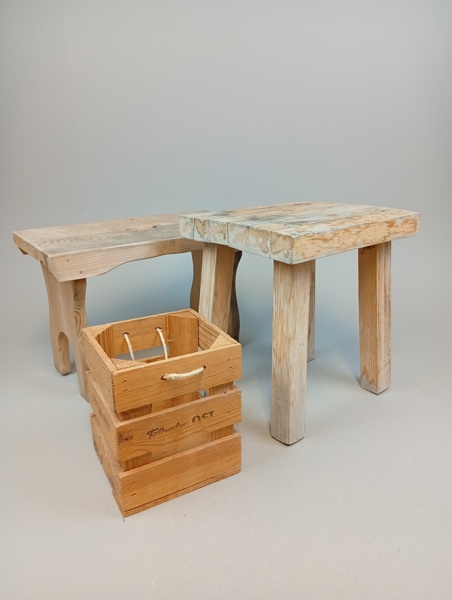 2 Pallar & en ost-box.