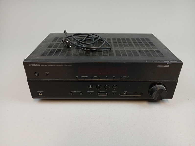 Yamaha Natural Sound av Receiver HTR 3068.
