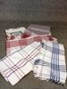Diverse textil. Mestadels dukar.