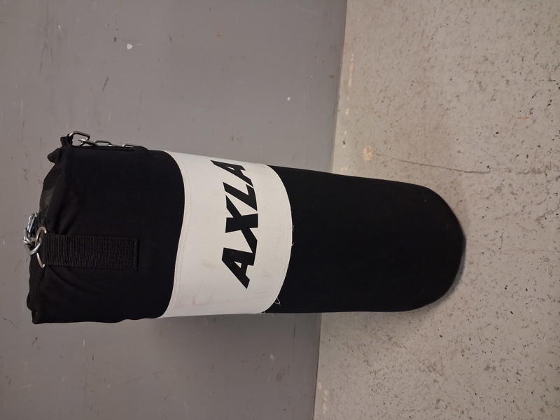 Boxningssäck. AXLA.