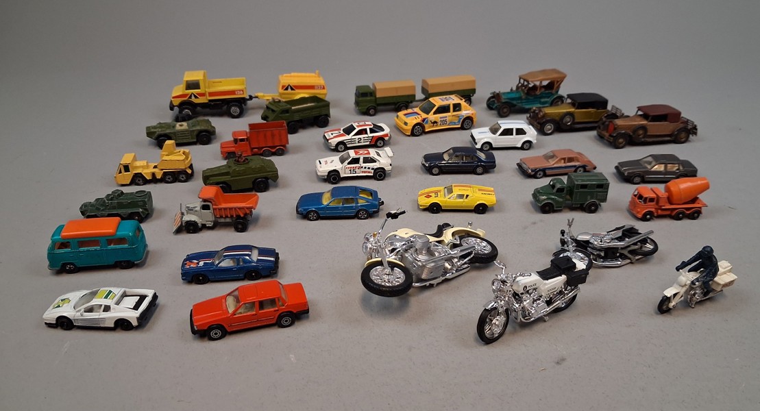 Diverse leksaksbilar. Bl.a Matchbox, Lesney, Gorgi, majorette.