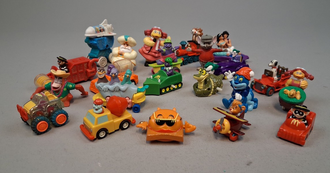 Diverse Leksaker. Bl.a McDonalds 1990-talet.