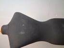 Torso, på ställning. Kvinna.