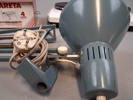 Kokplatta, batteriladdare & skrivbordslampa.