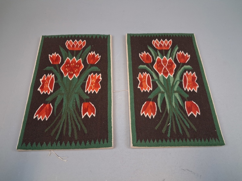 2 Bonader, flamskvävd. Flamskvävnad. Blommor.