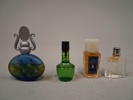 Miniatyr parfymflaskor.