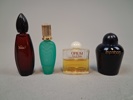 Miniatyr parfymflaskor.