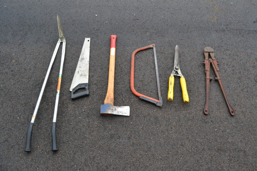 Verktyg & trädgårdsredskap.