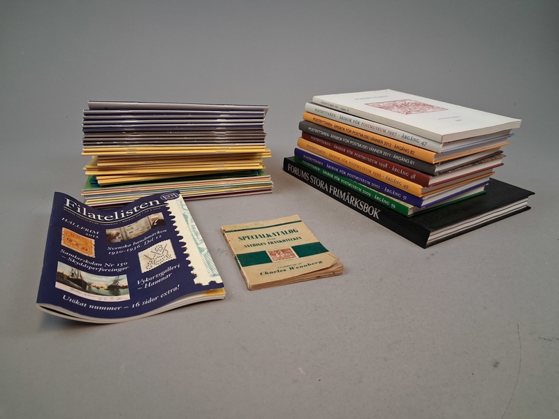 Diverse böcker & hälften om frimärken.