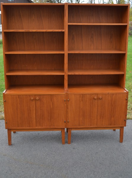 2 Bokhyllor. Teak, 1950/60-talet.