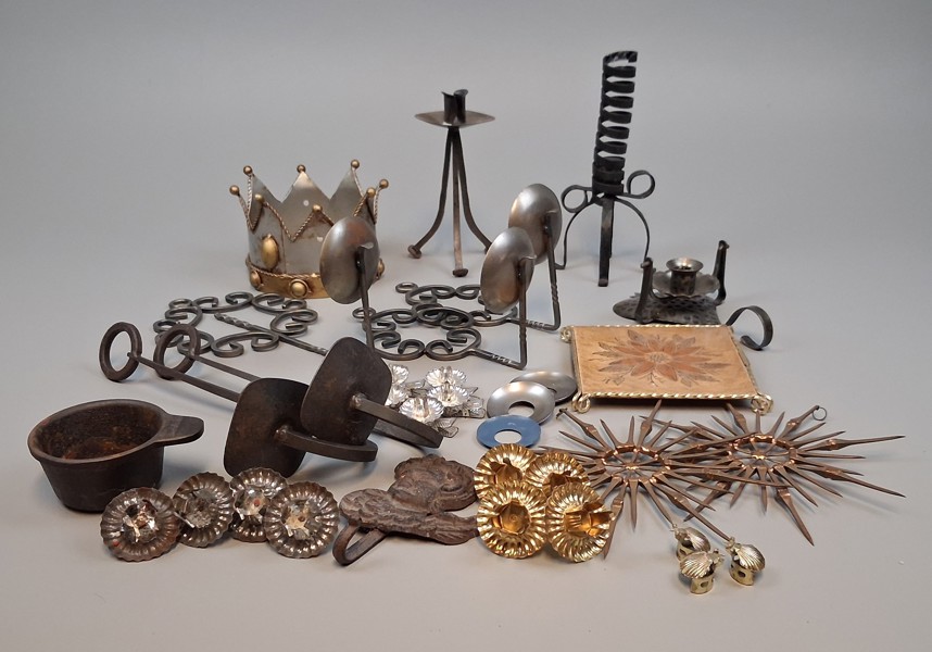 Diverse. Bl.a Ljusstakar i metall m.m.