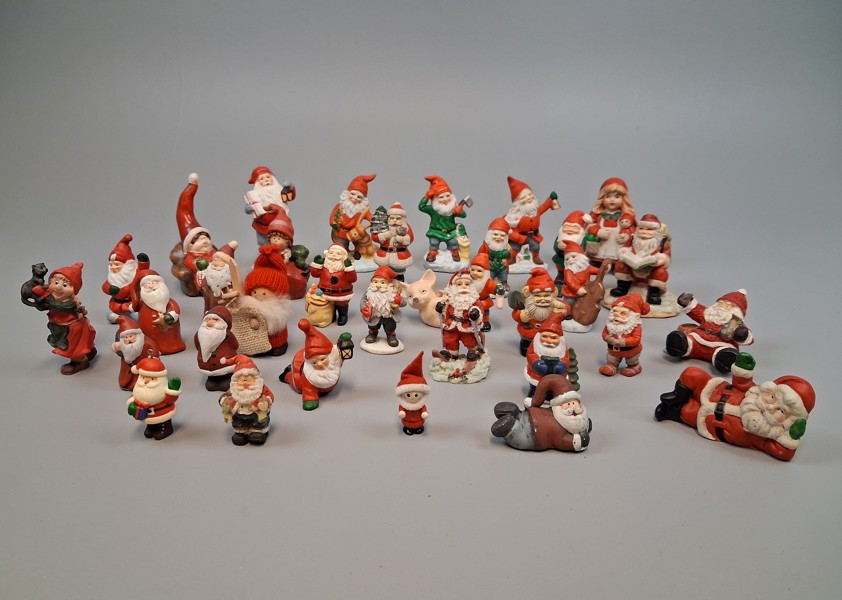 Diverse tomtar m.m.