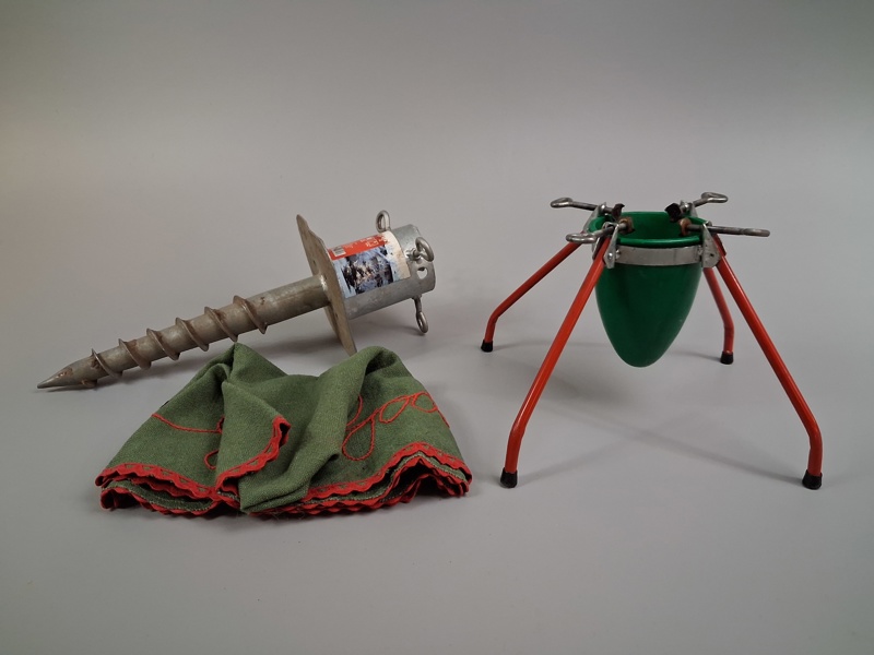 Julgrans-fötter, inne & ute m.m.