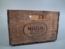 Trälåda. Mjölkcentralen.