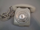 3 Telefoner, Bl.a Bakelit.