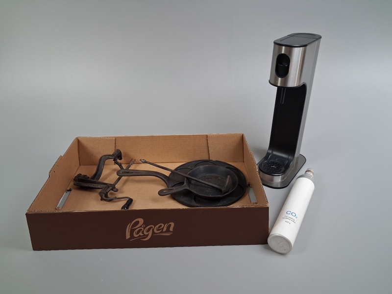 Sodastream Aqvia & diverse gjutjärn.