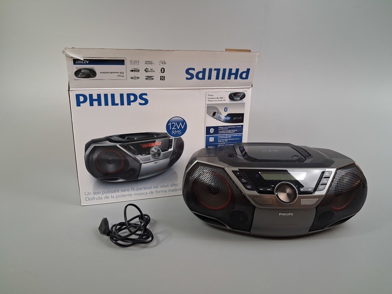 Philips CD Soundmachine AZ 700T.
