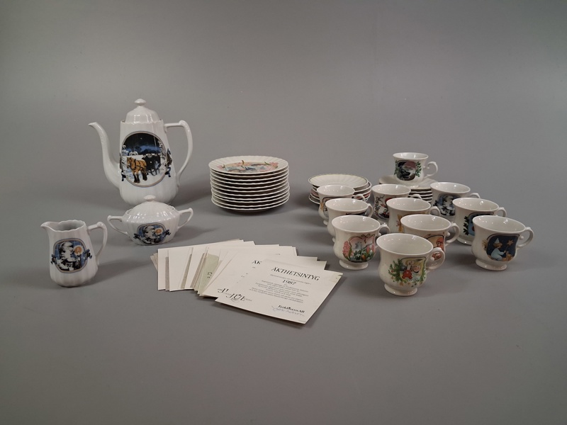 Kaffeservis. JUL, Fyrklövern.