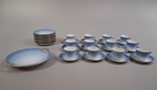 BING & GRÖNDAL. "Blå ton", 12 Kaffekoppar med fat, 12 Assietter & Kakfat.