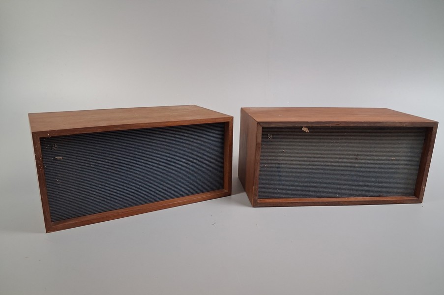 2 Högtalare. Bang & Olufsen.