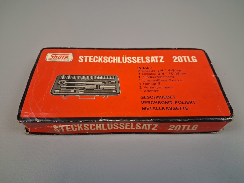 Hylsnyckelsats. Sharp.