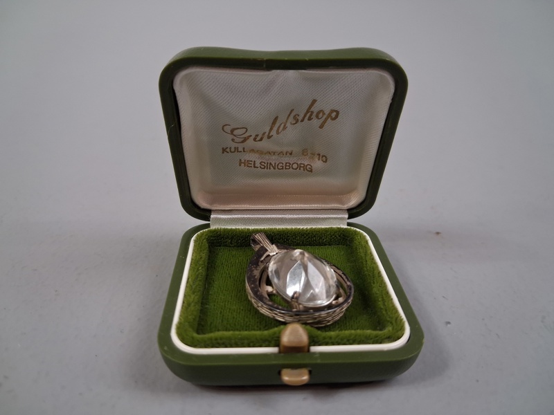 Silverhänge med bergkristall. Vikt 7,25gram.