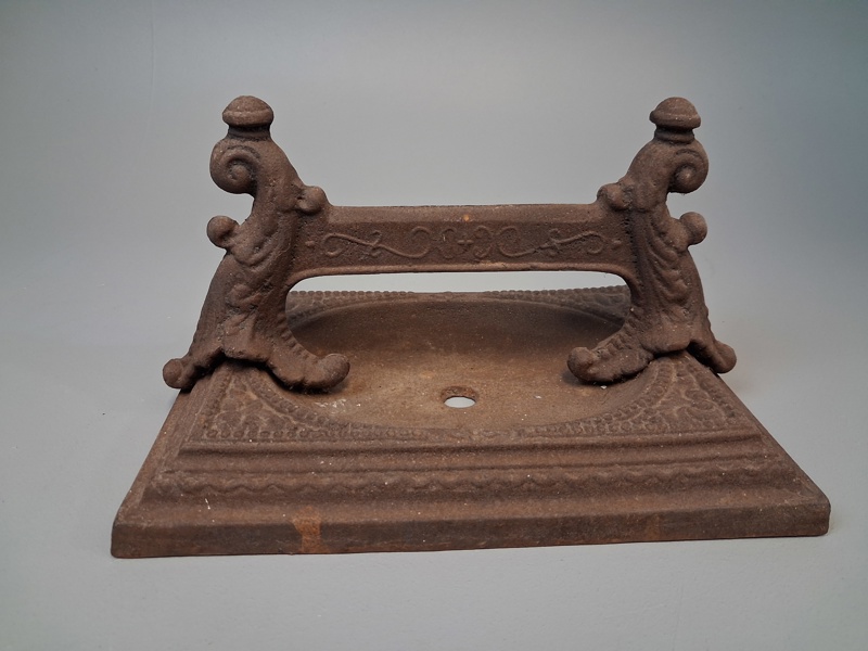 Skoavskrapare. Gjutjärn, 1800/1900-talet.