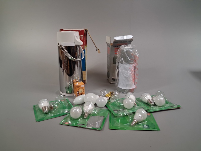 2 Termosar & glödlampor.