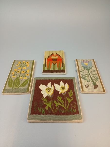 4 Bonader. Flamskvävd.