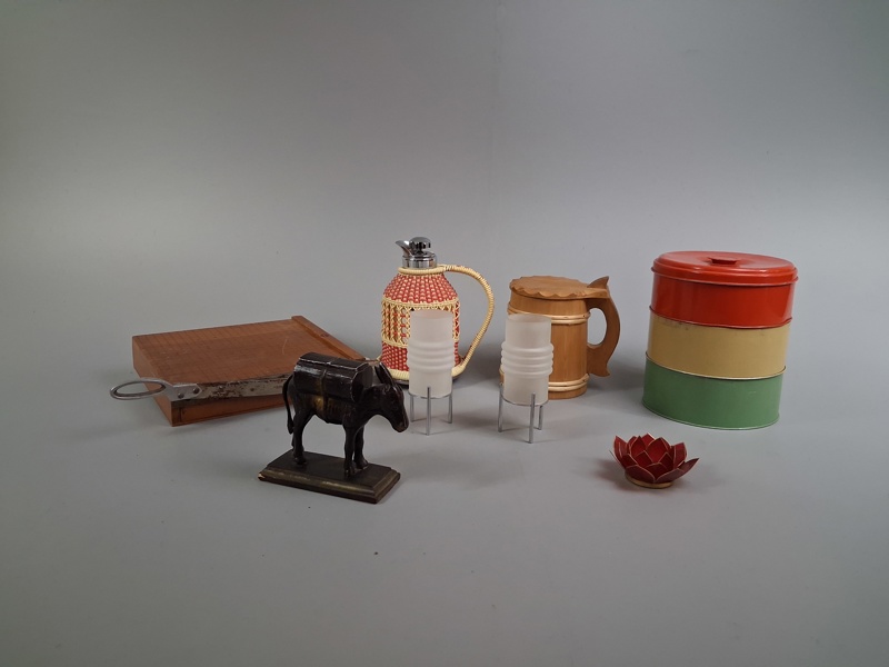 Diverse. Bl.a Skärmaskin RANDO, Kamel för Cigaretter m.m.