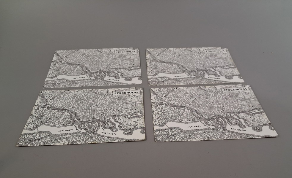 4 Bordstabletter. svenskt tenn, Josef Frank. Tunna varianten.