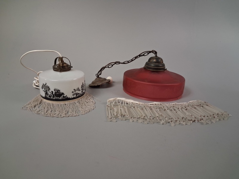 2 Äldre tak/fönsterlampor.