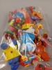 Diverse leksaksbilar & figurer.