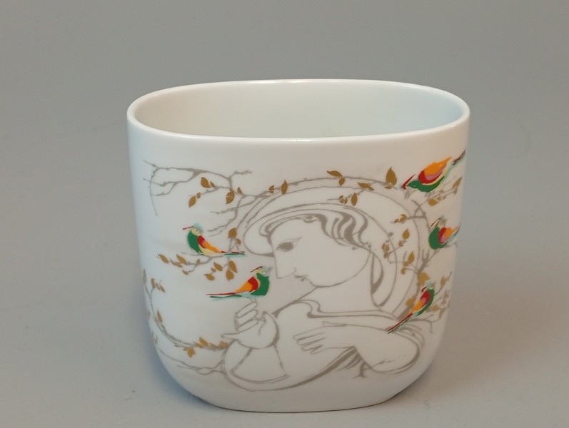 BJÖRN WIINBLAD. Vas, Rosenthal, signerad.