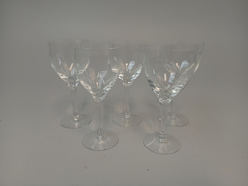 BERTIL VALLIEN. 5 Vinglas, "Chateau". Kosta Boda.