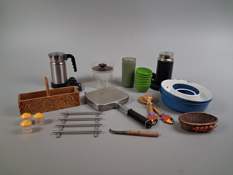 Diverse köksgeråd.