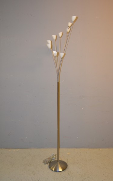 Golvlampa. Jing Neng.