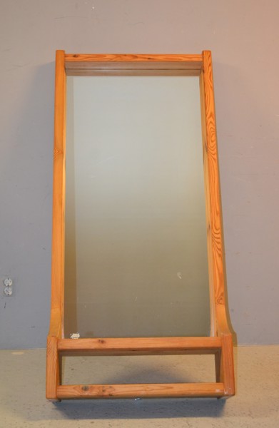 Spegel. Furu, Glasmäster, Modell 279, Markaryd.