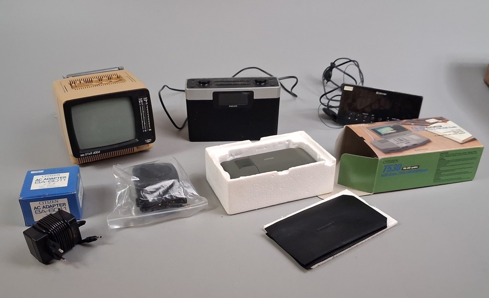 Diverse elektronik. Bl.a Tele Star 4004, Citizen T530 m.m.