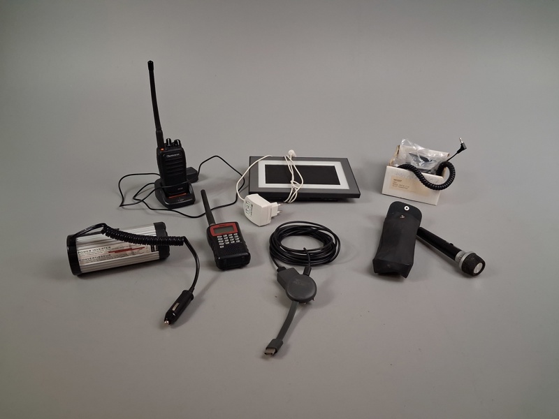 Diverse elektronik. Bl.a Chromecast, Kodak Easy Share, Mikrofon m.m.