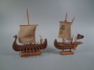 2 Modellbåtar, trä.