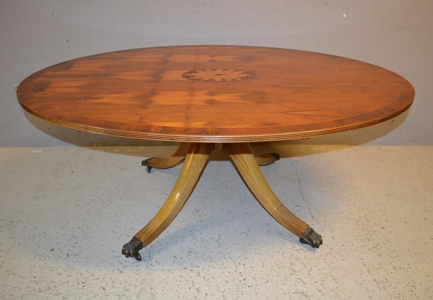 Soffbord. Engelsk-stil, 1900-talets andra hälft.