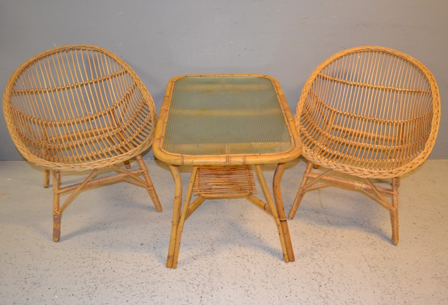 Rotting möbler. 2 Stolar & bord, 1950/60-talet.