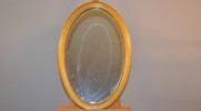 Äldre oval spegel. Fasettslipat glas.