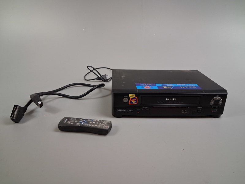 Philips Video. Nicam HIFI Stereo.