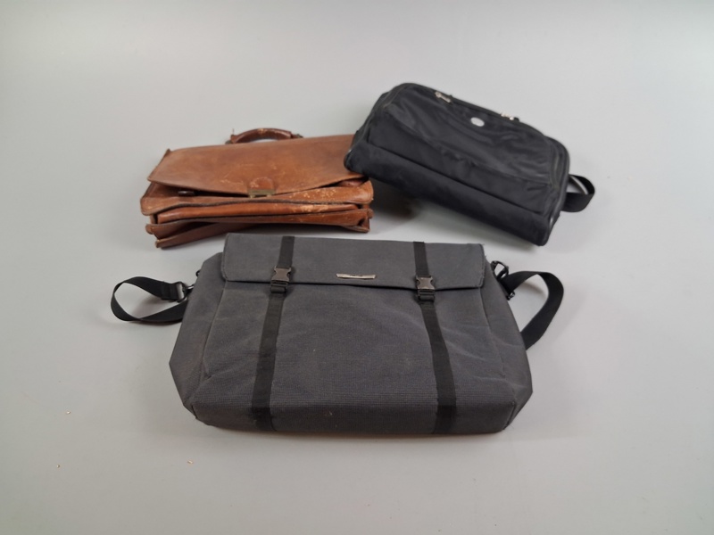 Portfölj & 2 Datorväskor.